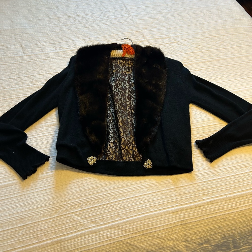 Vintage woman’s black sweater - Picture 2 of 11
